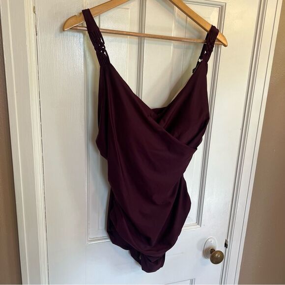 Merona Women's One Piece Swimsuit - Burgundy - Picture 3 of 10